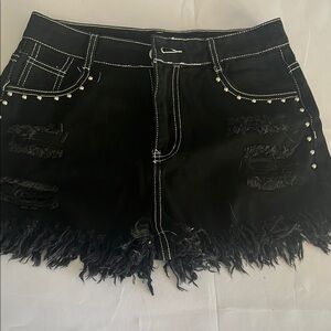 Stylish Black Frayed Women Shorts